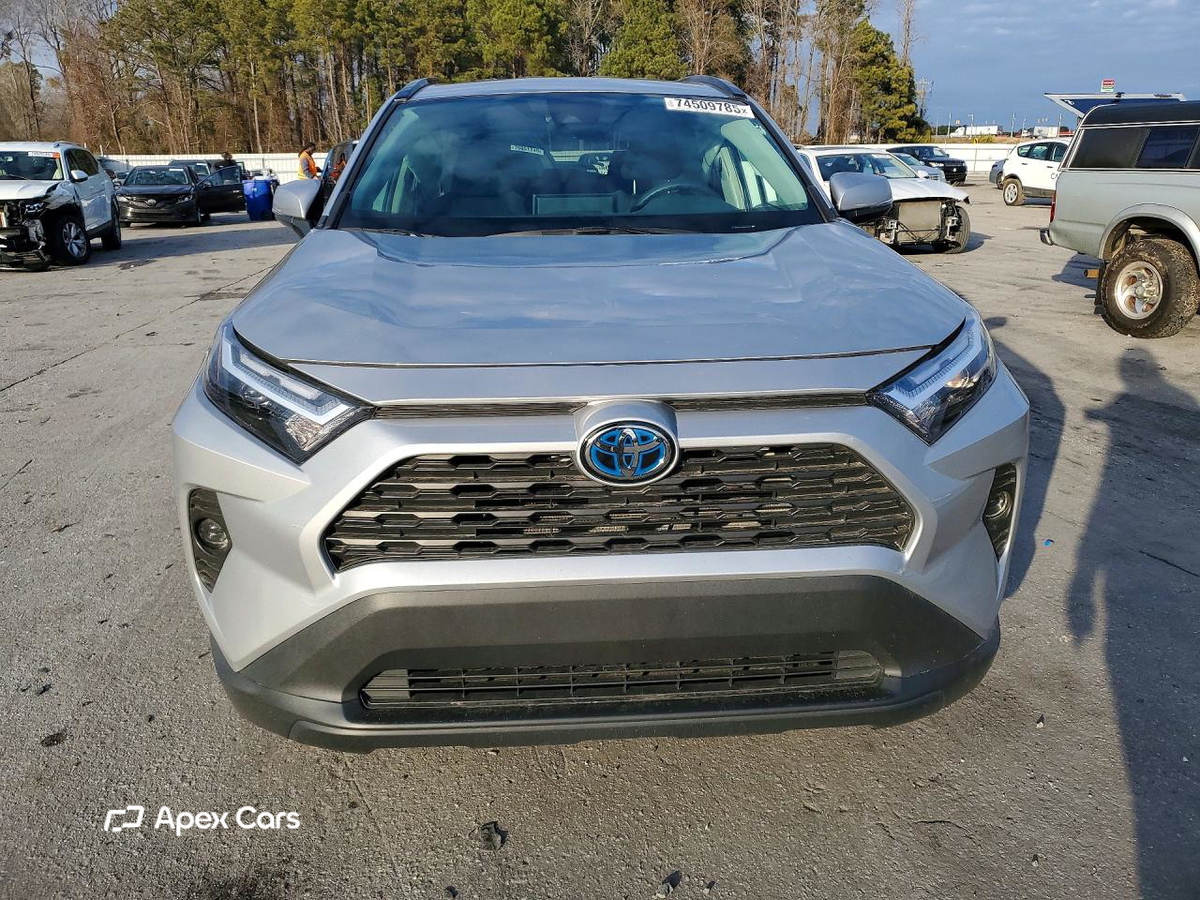 Toyota RAV 4 2024