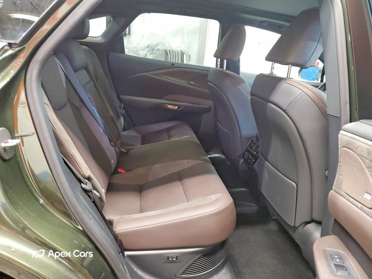 Lexus RX 2024
