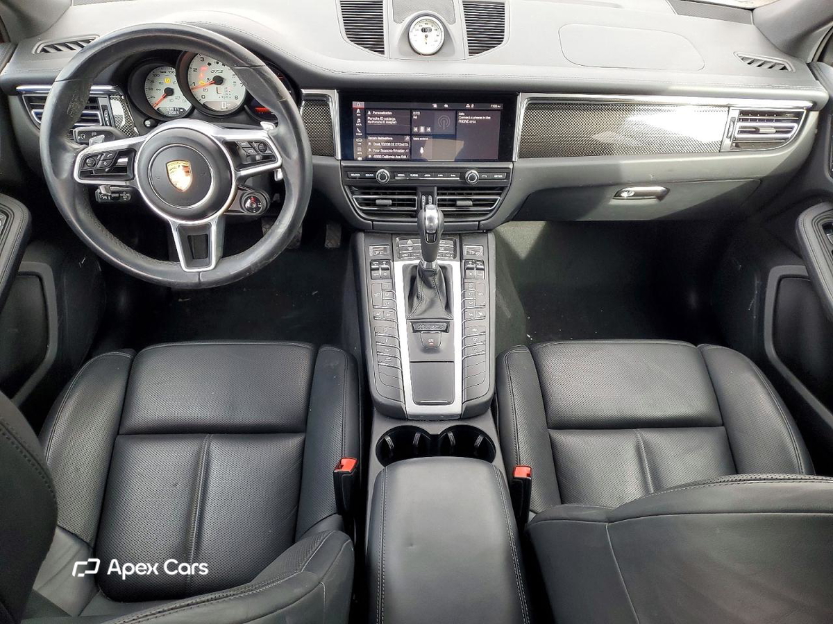 Porsche Macan 2021