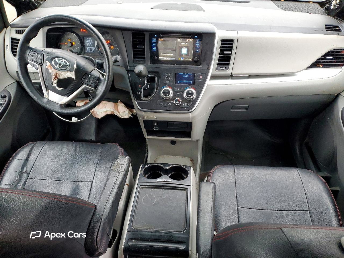 Toyota Sienna 2015