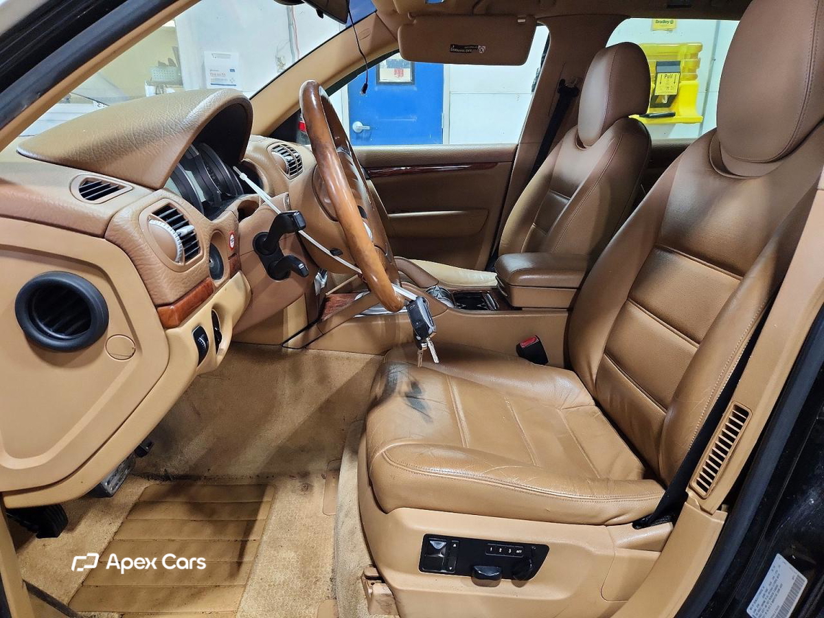Porsche Cayenne 2004