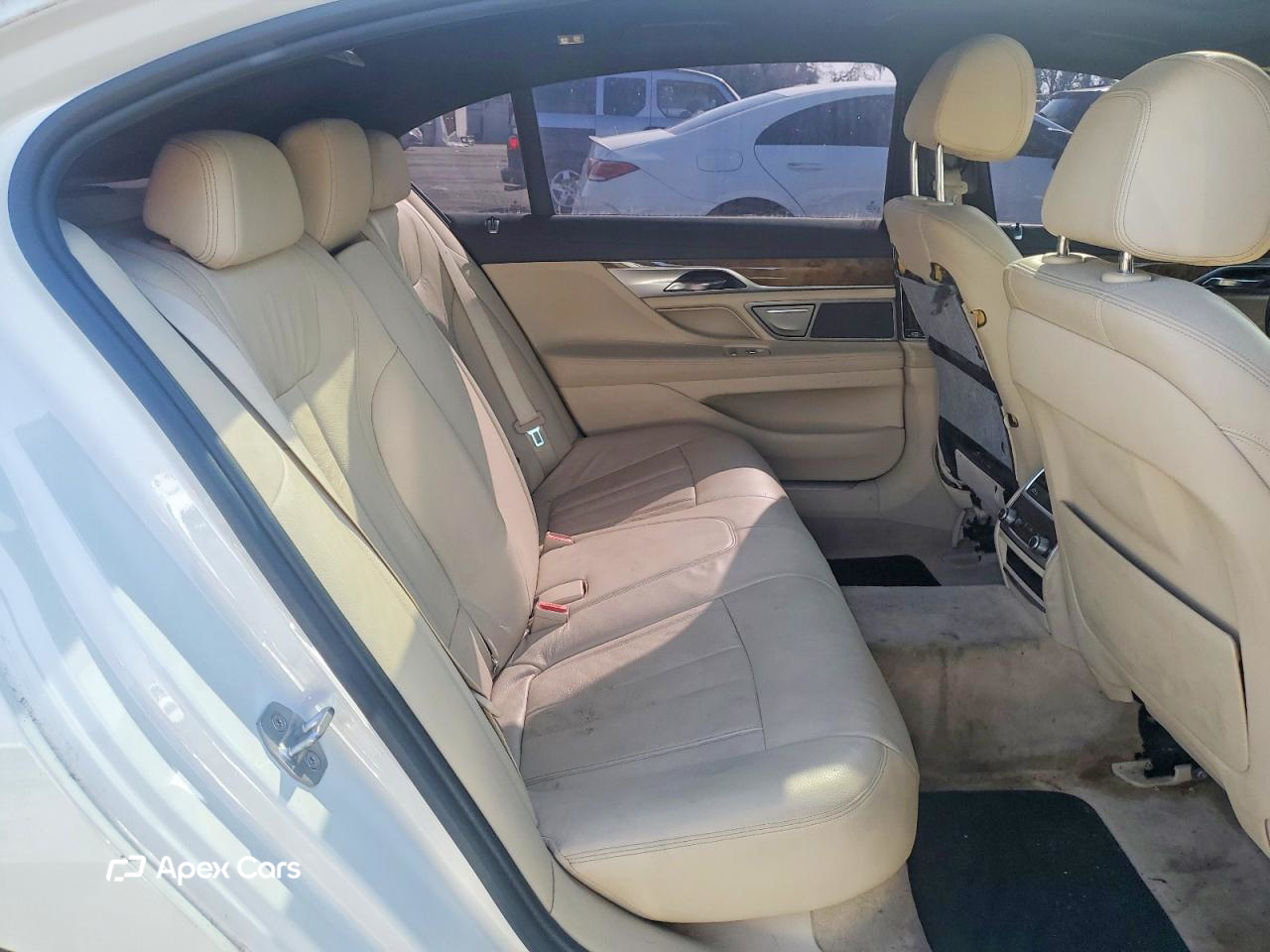 BMW Series 7 2016