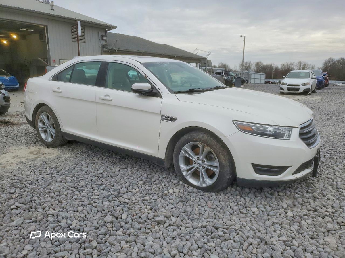 Ford Taurus 2016