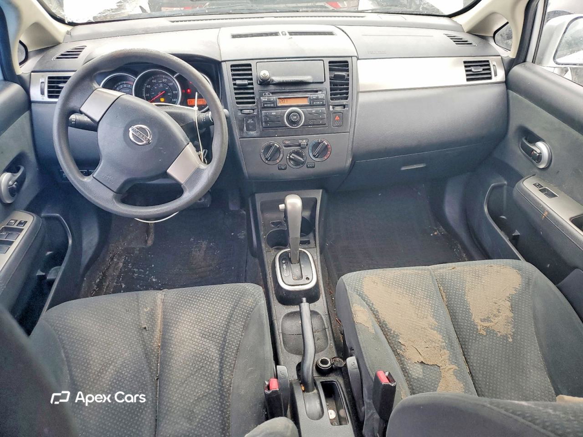 Nissan Versa 2012