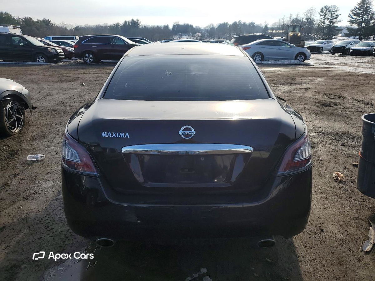 Nissan Maxima 2012