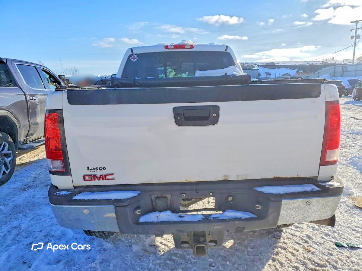 GMC Sierra 2011