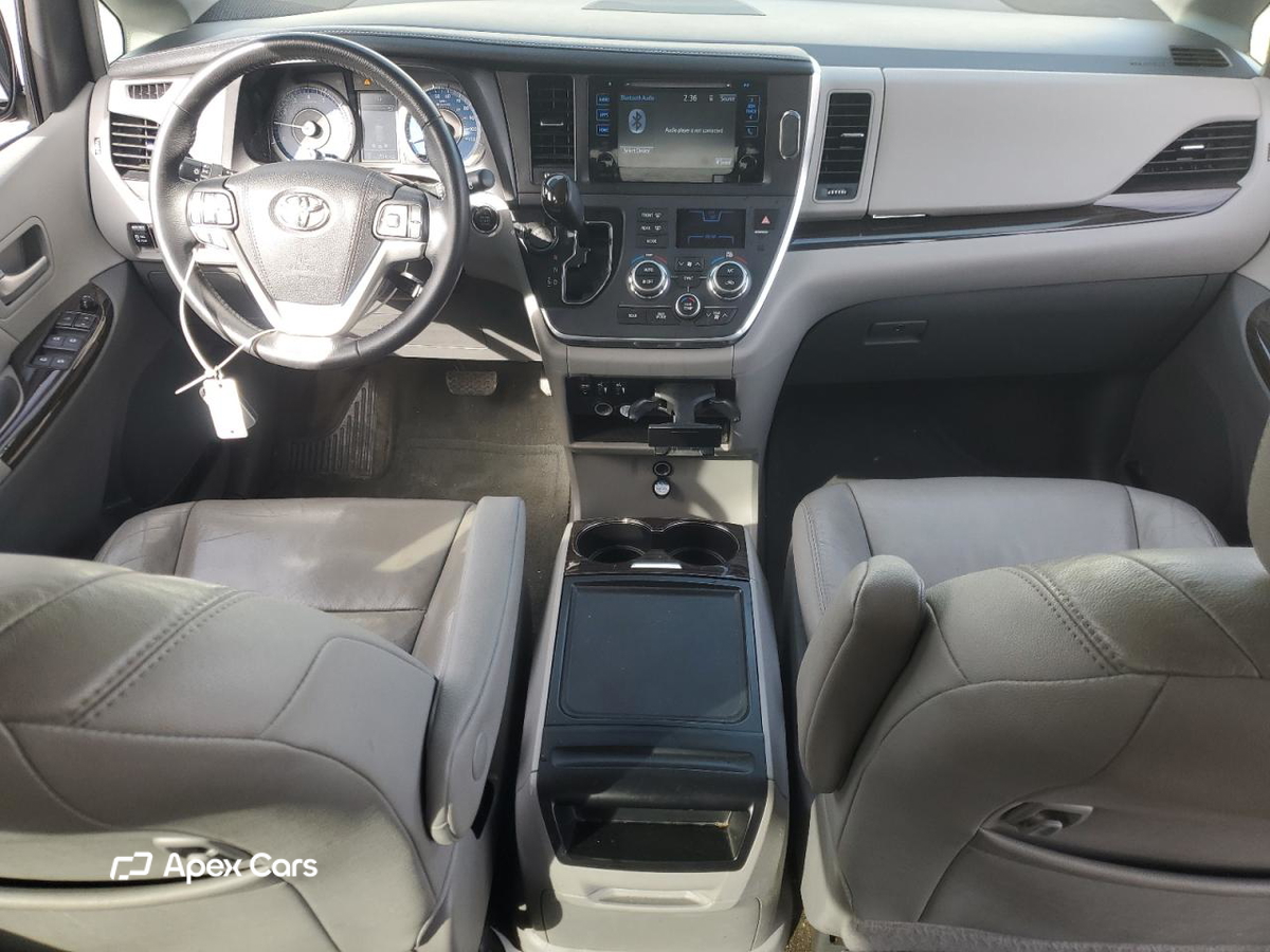 Toyota Sienna 2017