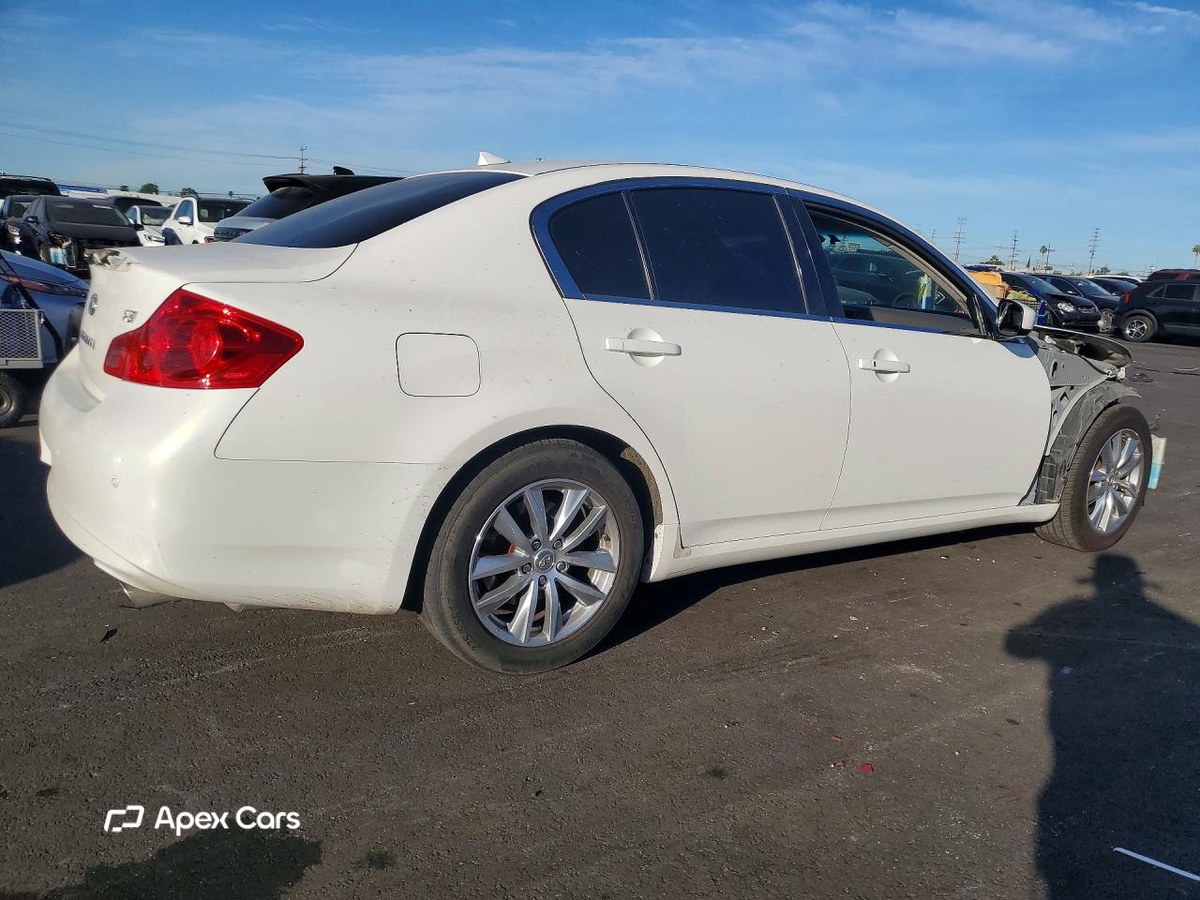 Infiniti G 2010