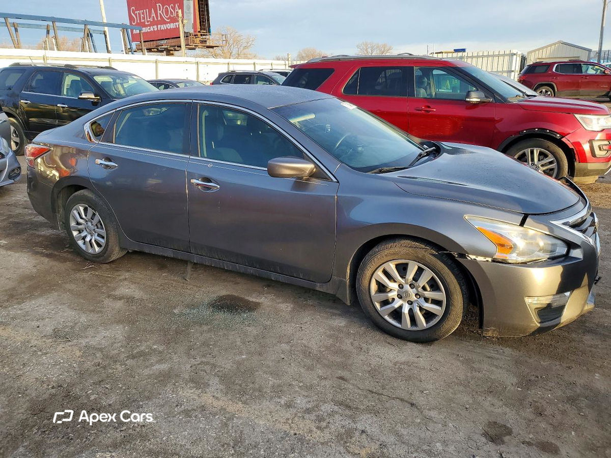 Nissan Altima 2015