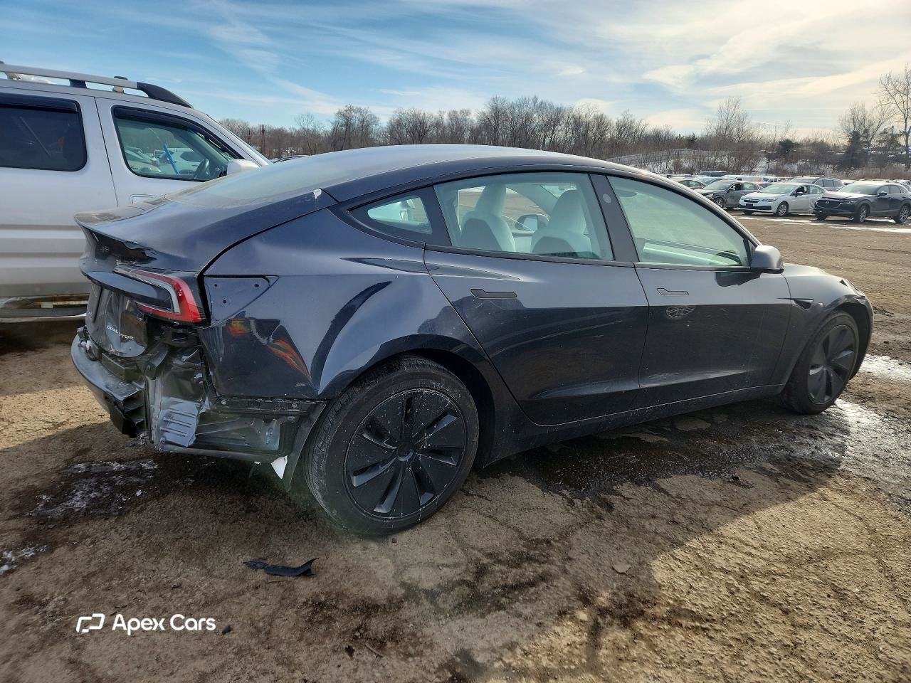 Tesla Model 3 2024
