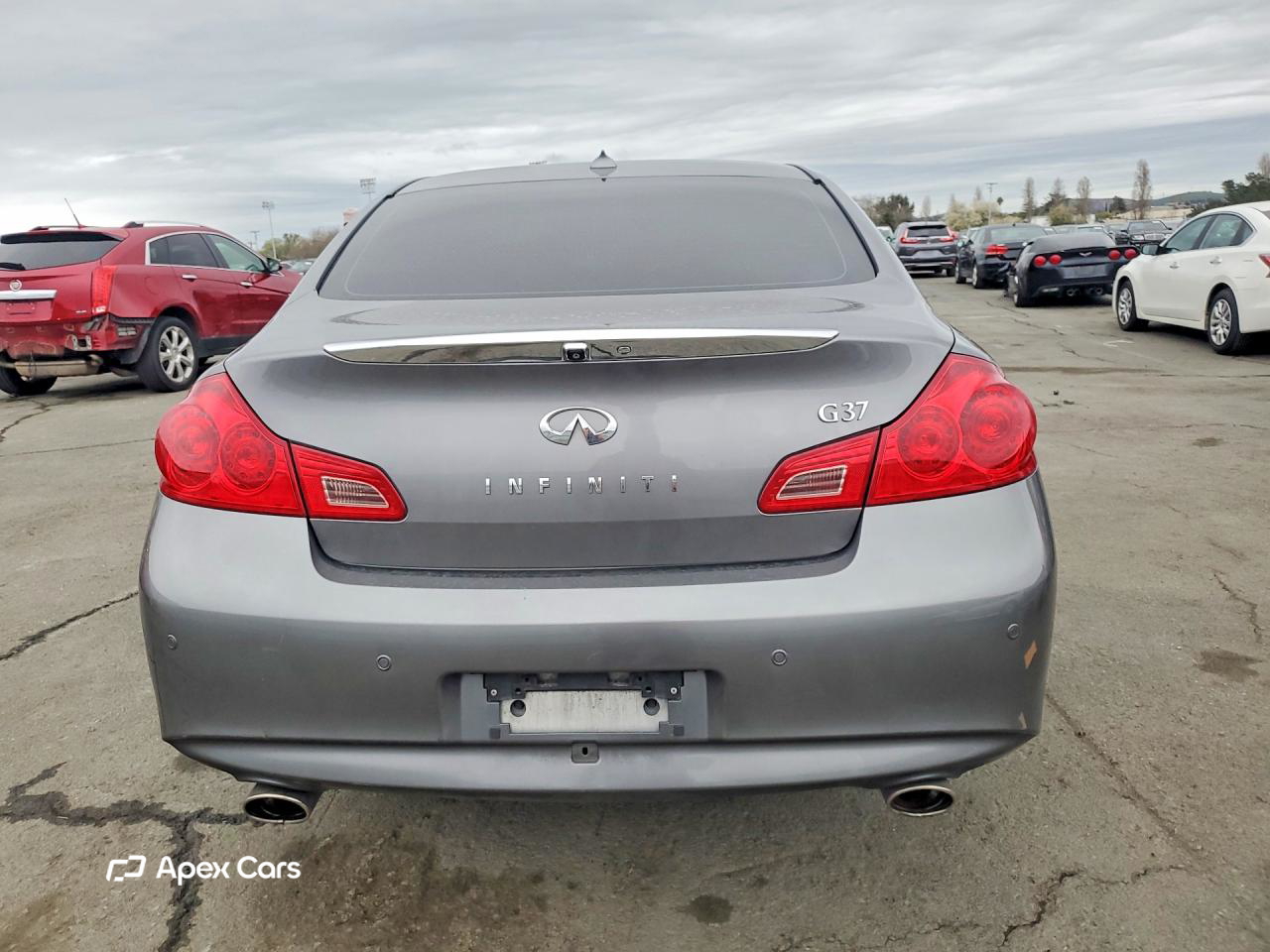 Infiniti G 2011