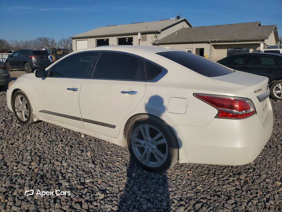 Nissan Altima 2014