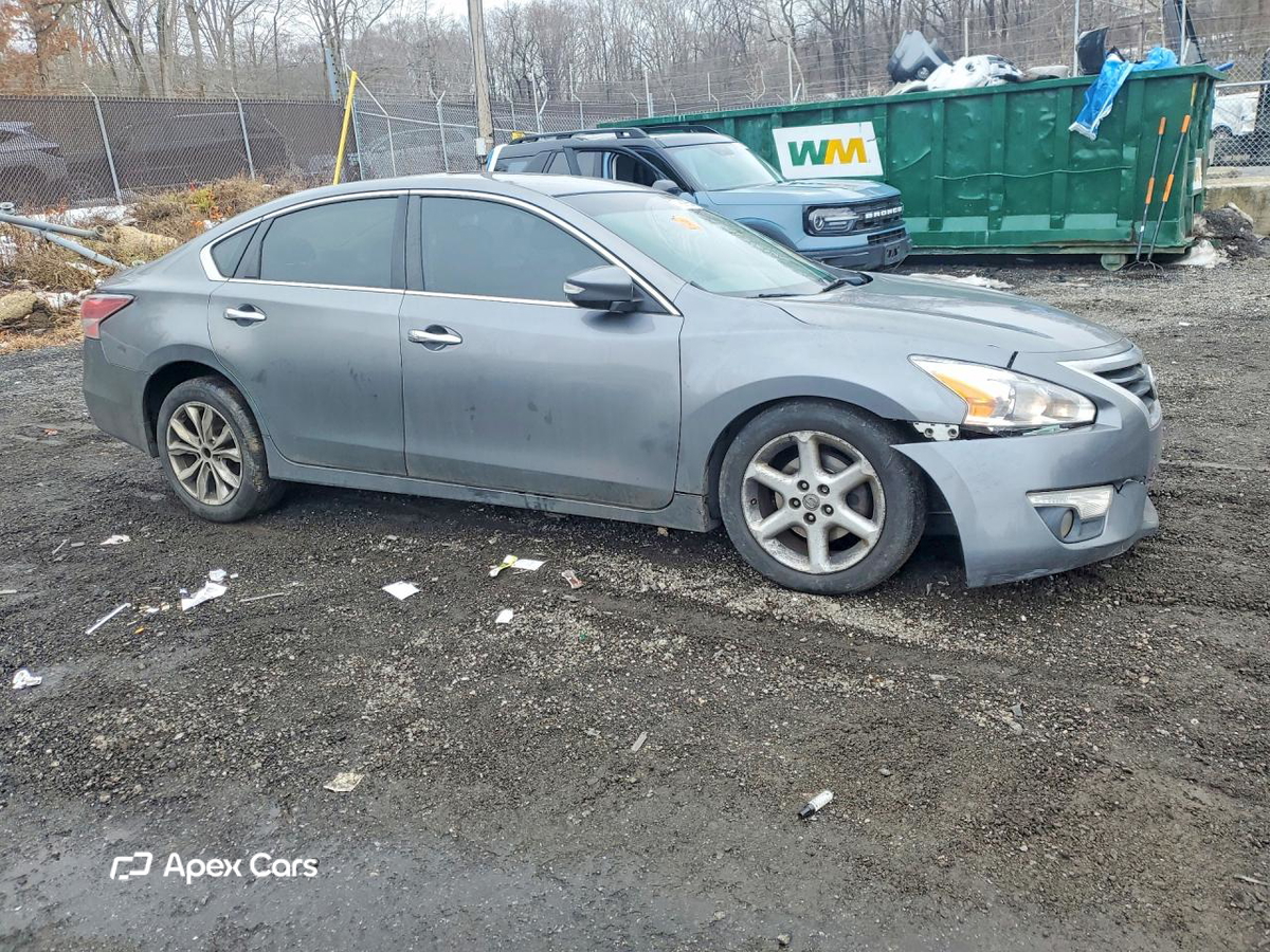 Nissan Altima 2015