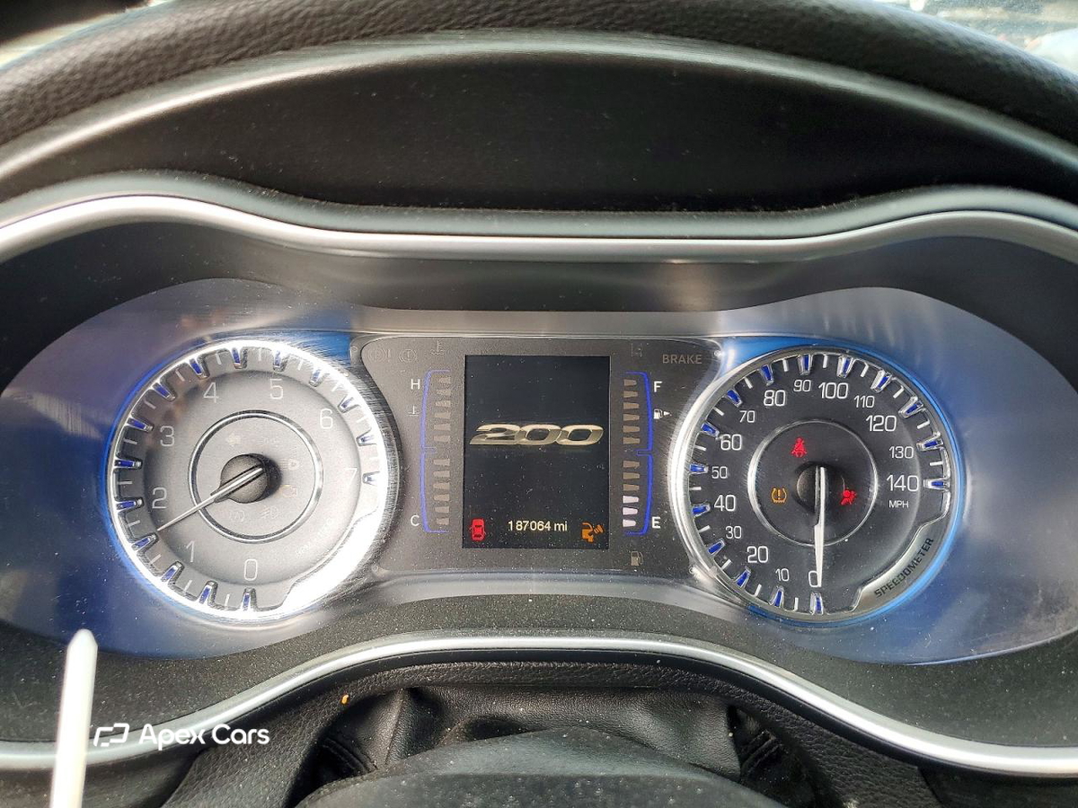Chrysler 200 2015