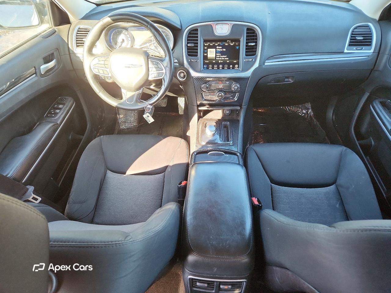 Chrysler 300 2019