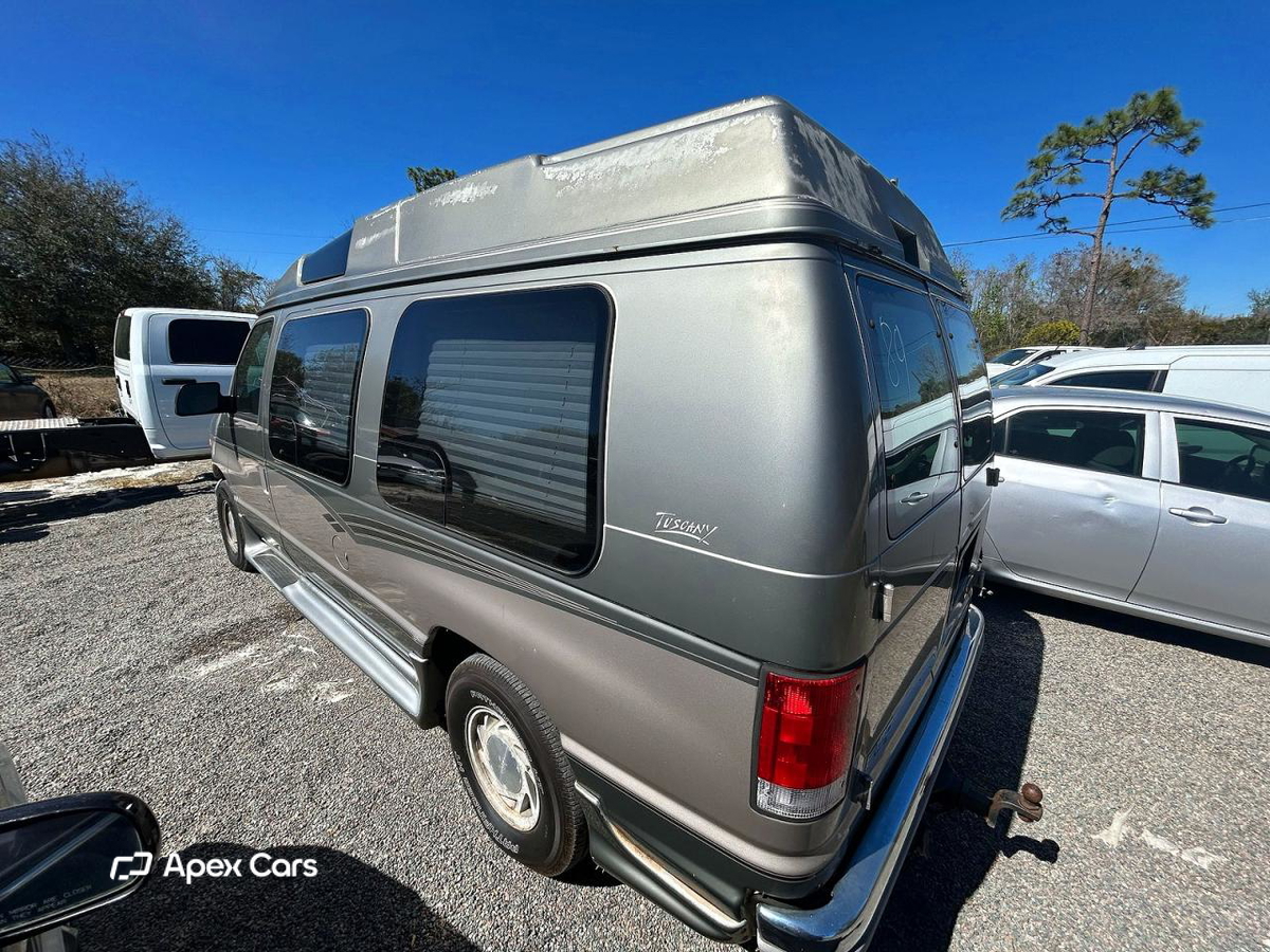 Ford Econoline 2002