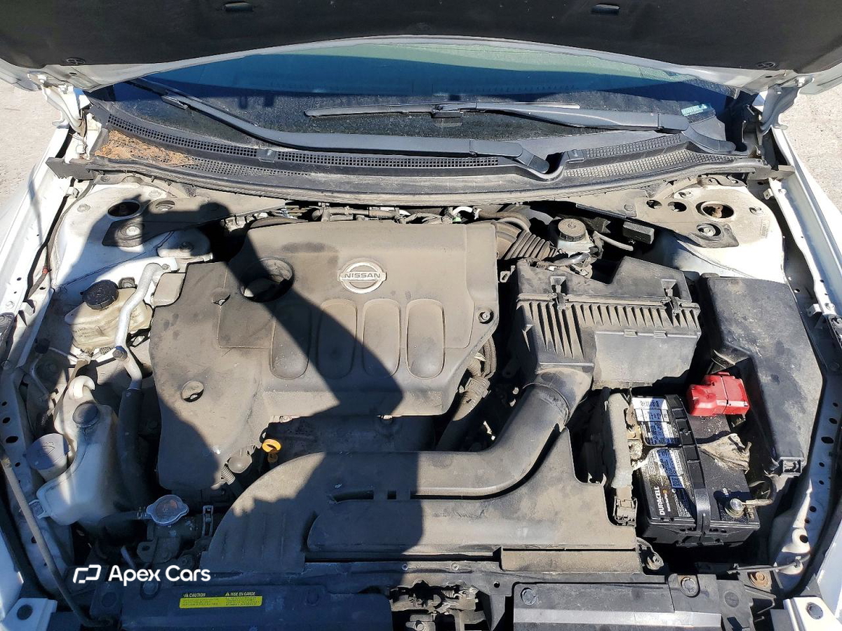 Nissan Altima 2012