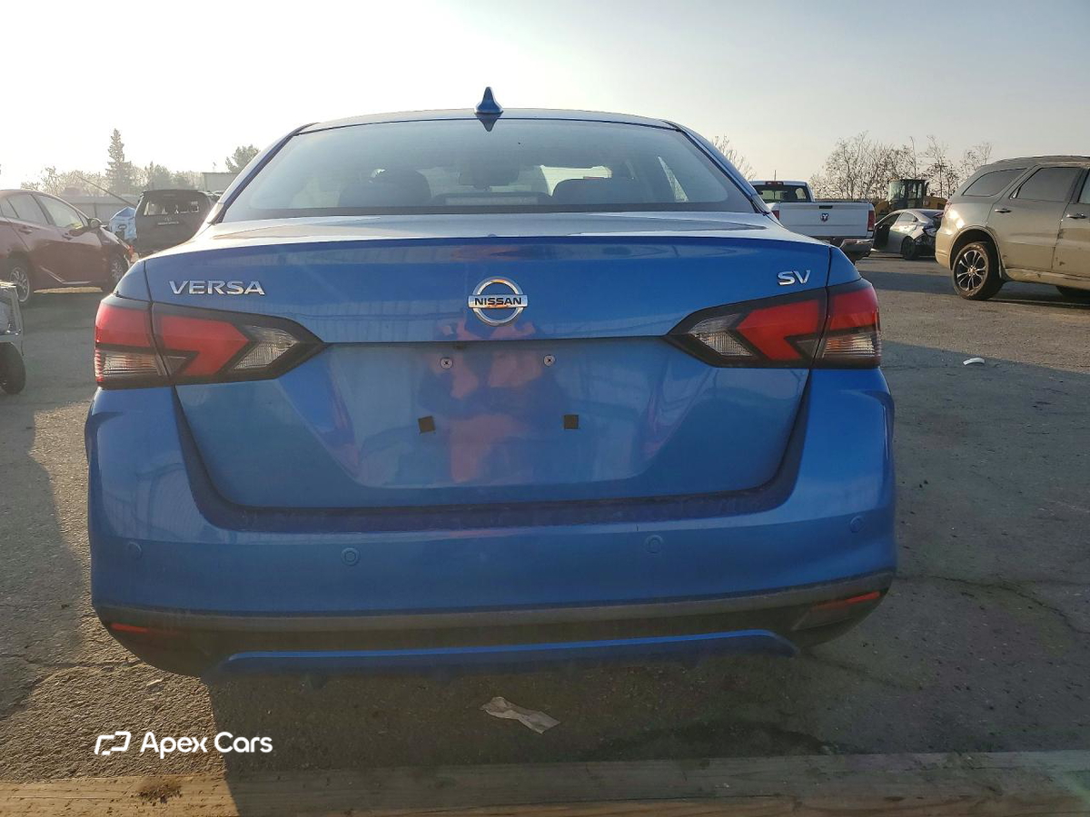 Nissan Versa 2020