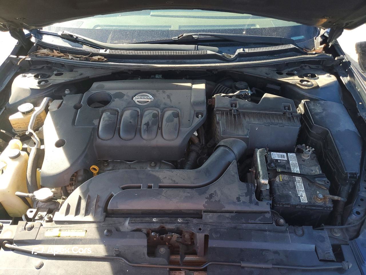 Nissan Altima 2012