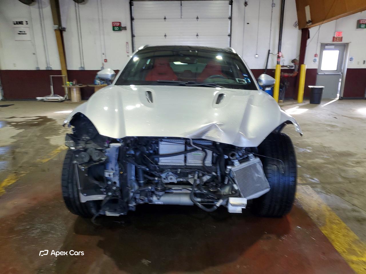 Aston Martin DBX 2023