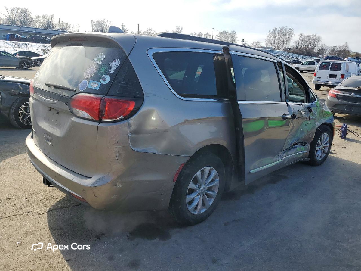 Chrysler Pacifica 2017