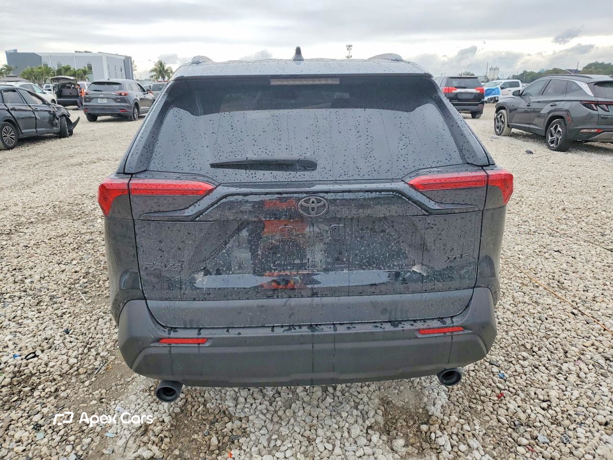 Toyota RAV 4 2023