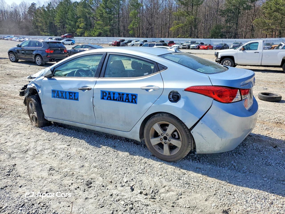 Hyundai Elantra 2012