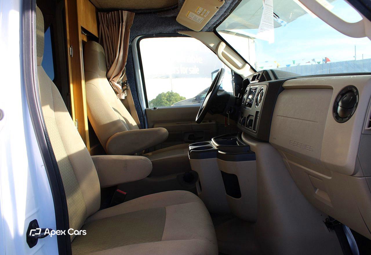 Ford Econoline 2014