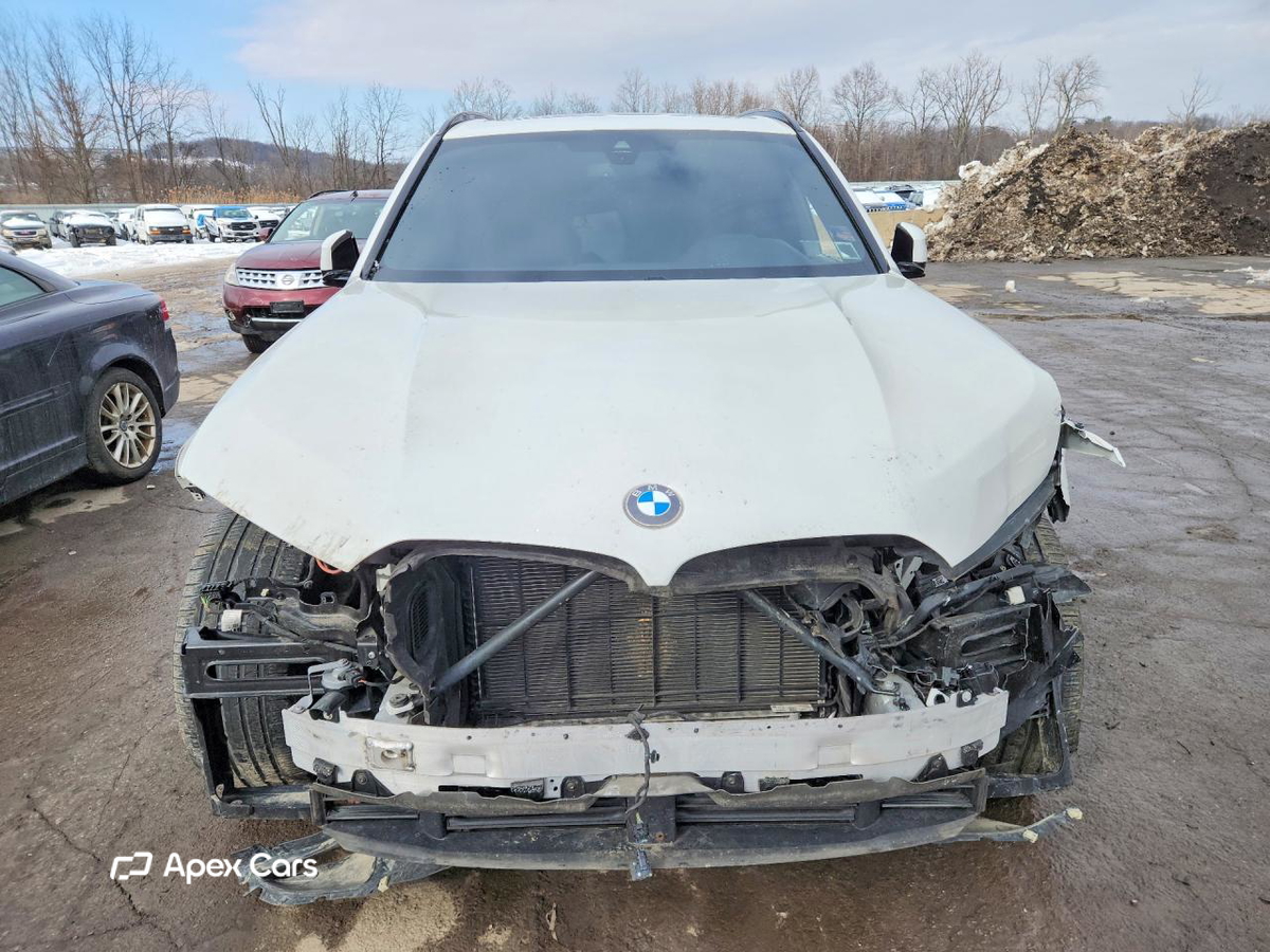 BMW X5 2021