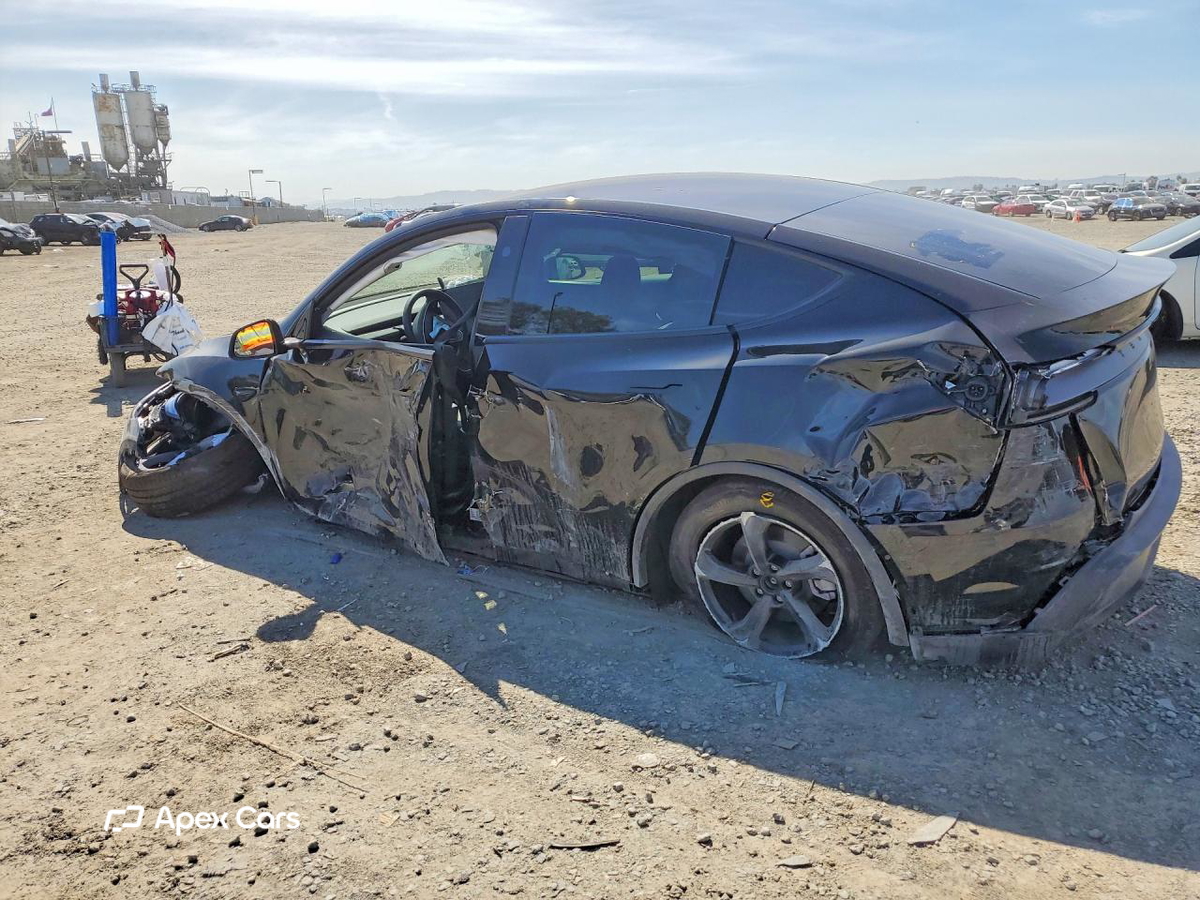 Tesla Model Y 2026