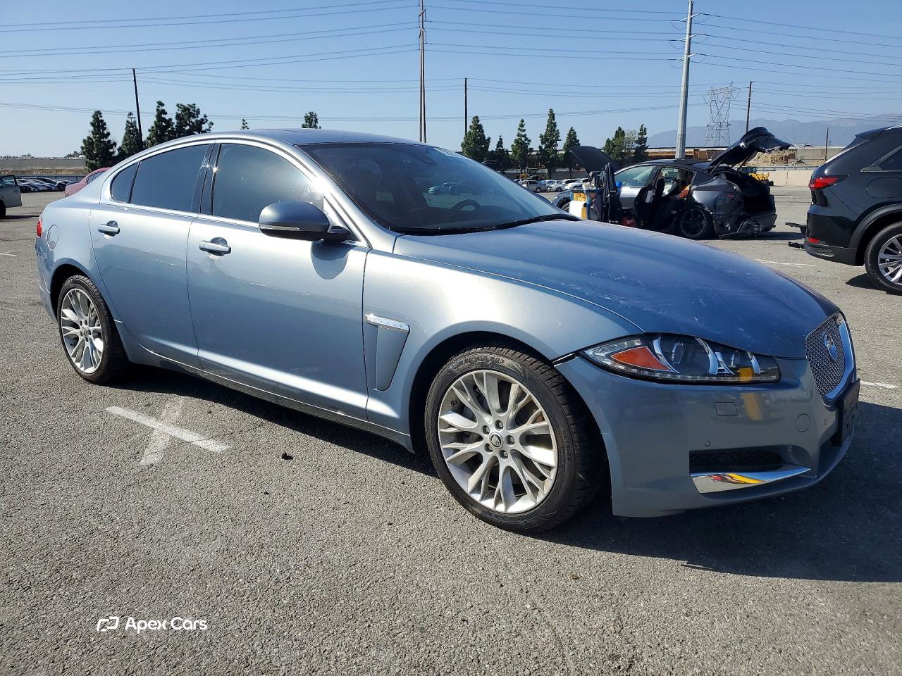 Jaguar XF 2013