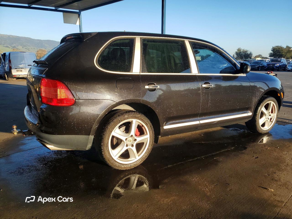 Porsche Cayenne 2004