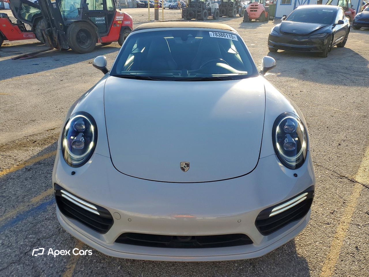 Porsche 911 2018