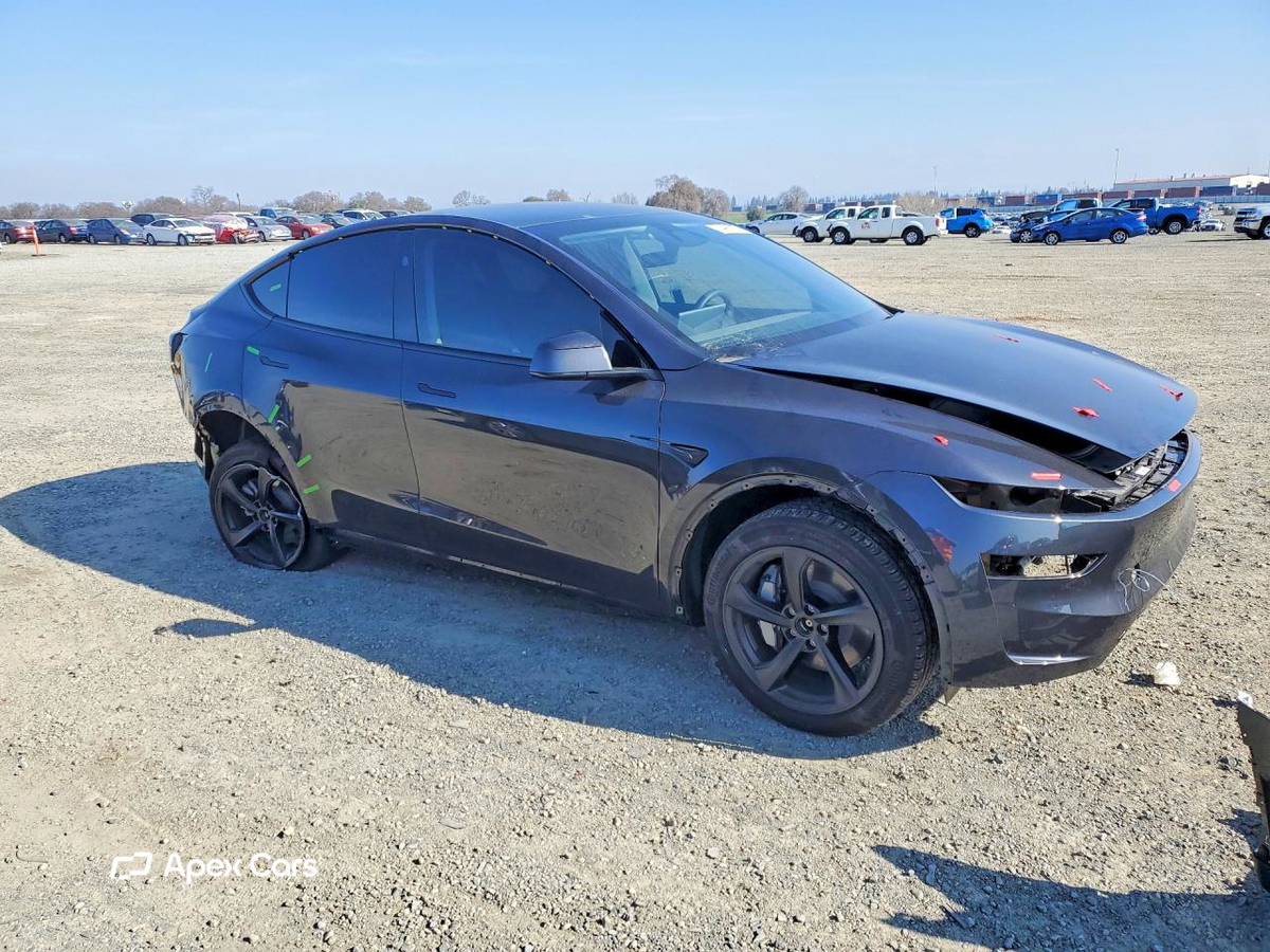 Tesla Model Y 2026