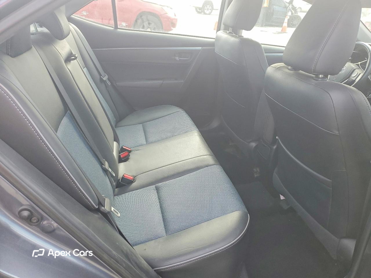 Toyota Corolla 2015