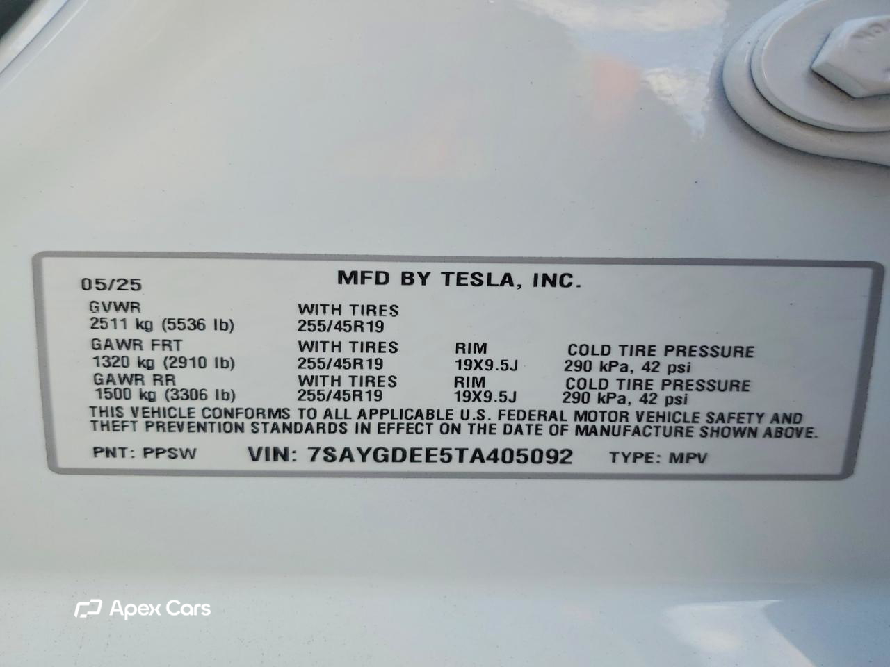 Tesla Model Y 2026