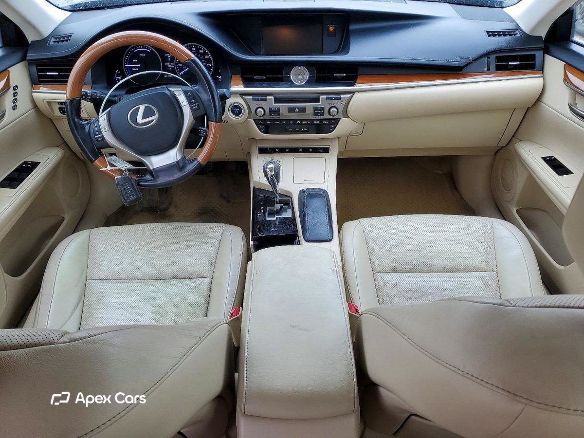 Lexus ES 2015