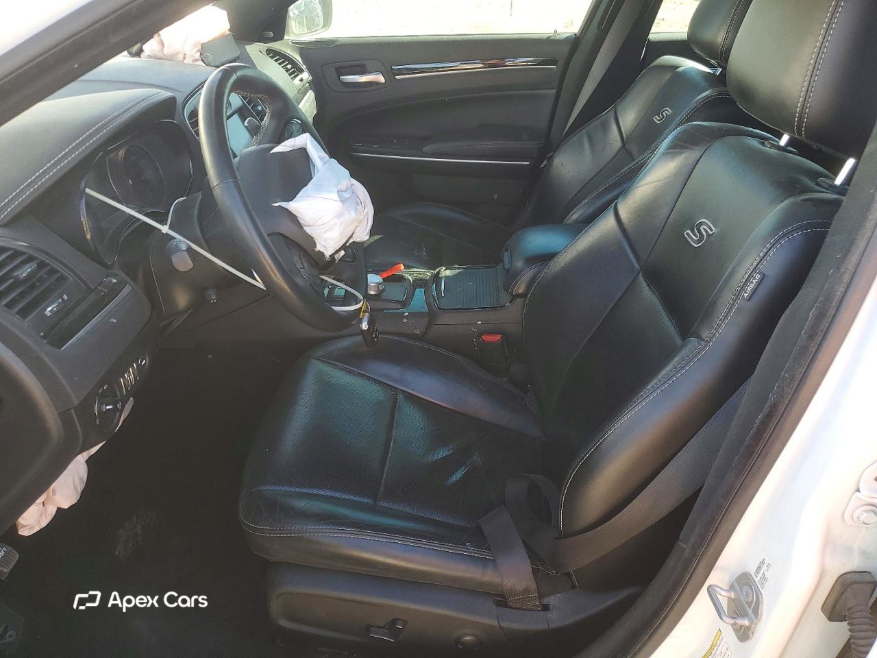 Chrysler 300 2022