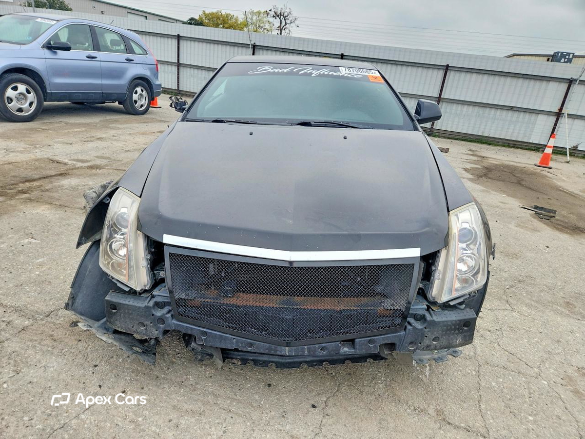 Cadillac CTS 2011