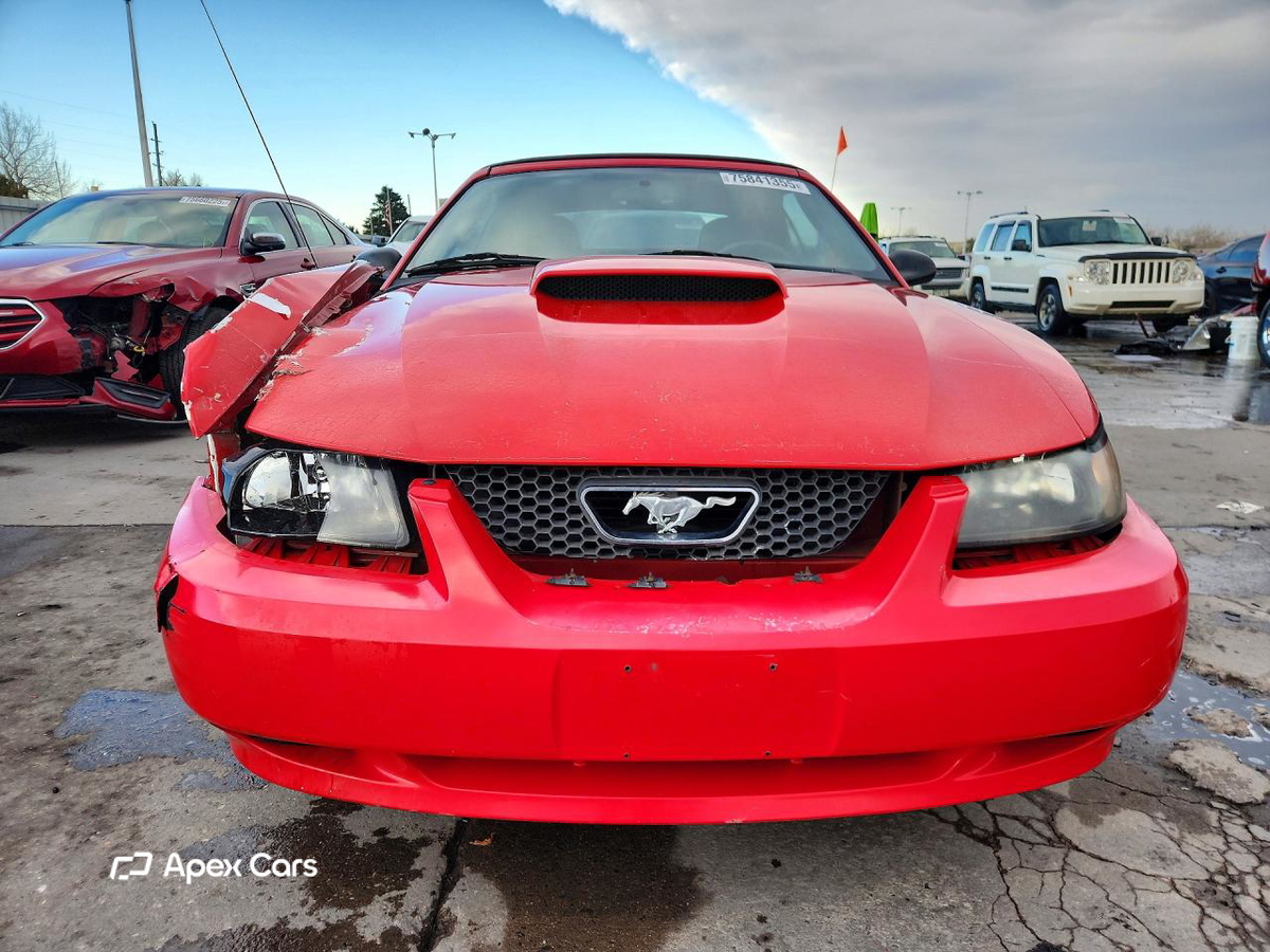 Ford Mustang 2004