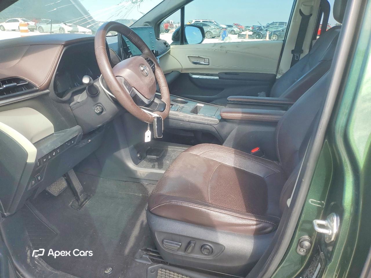 Toyota Sienna 2021