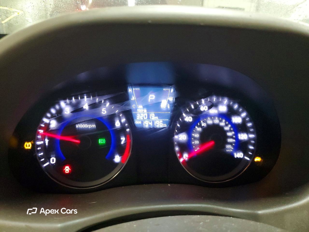 Hyundai Accent 2012