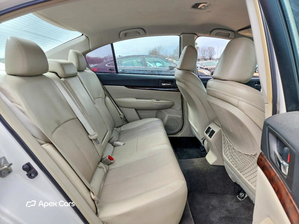 Subaru Legacy 2014