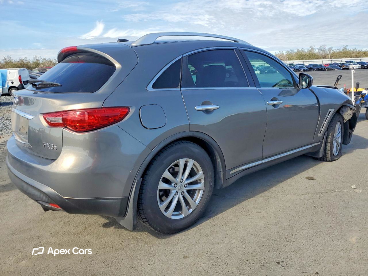 Infiniti FX 2010