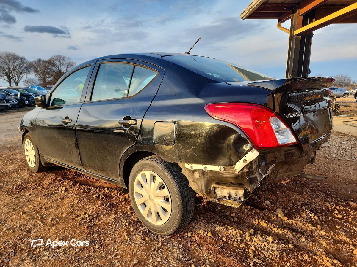 Nissan Versa 2019