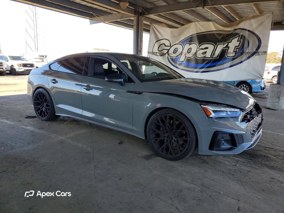Audi RS5 2021