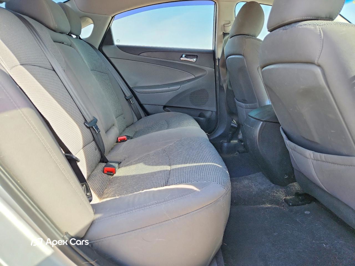 Hyundai Sonata 2012