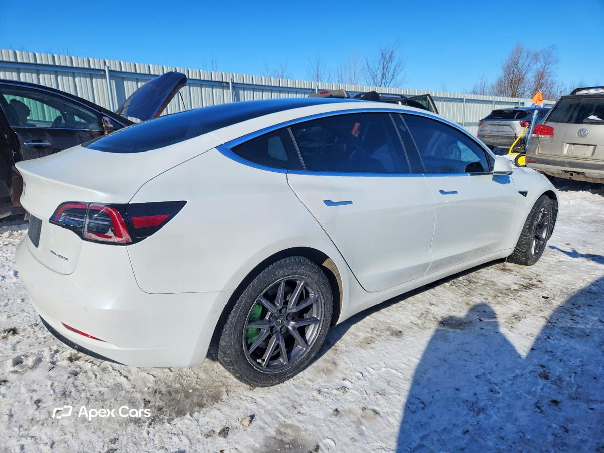 Tesla Model 3 2020