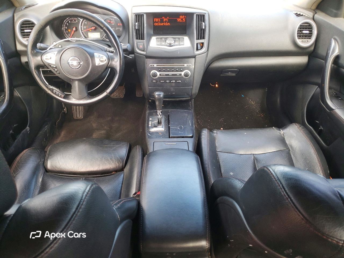 Nissan Maxima 2012