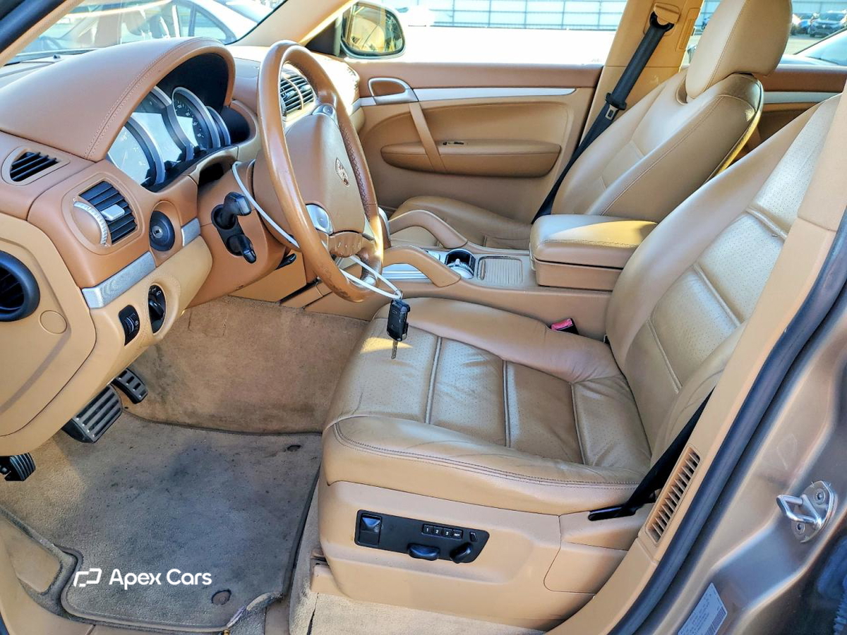 Porsche Cayenne 2004